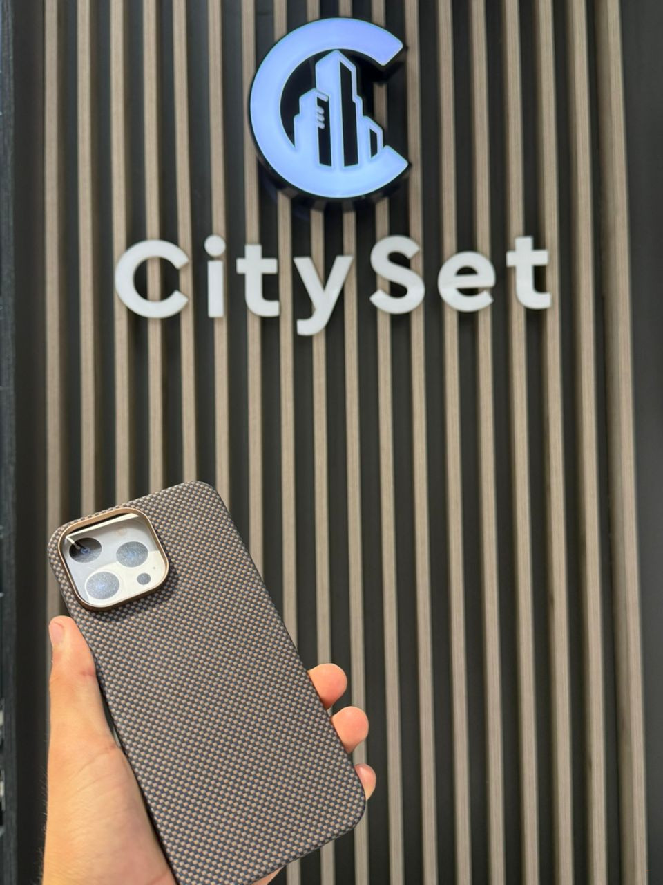 Чехол Iphone 16pro max