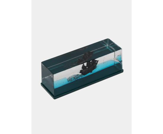 Сувенир антистресс Чёрная жемчужина пиратский корабль в жидкости