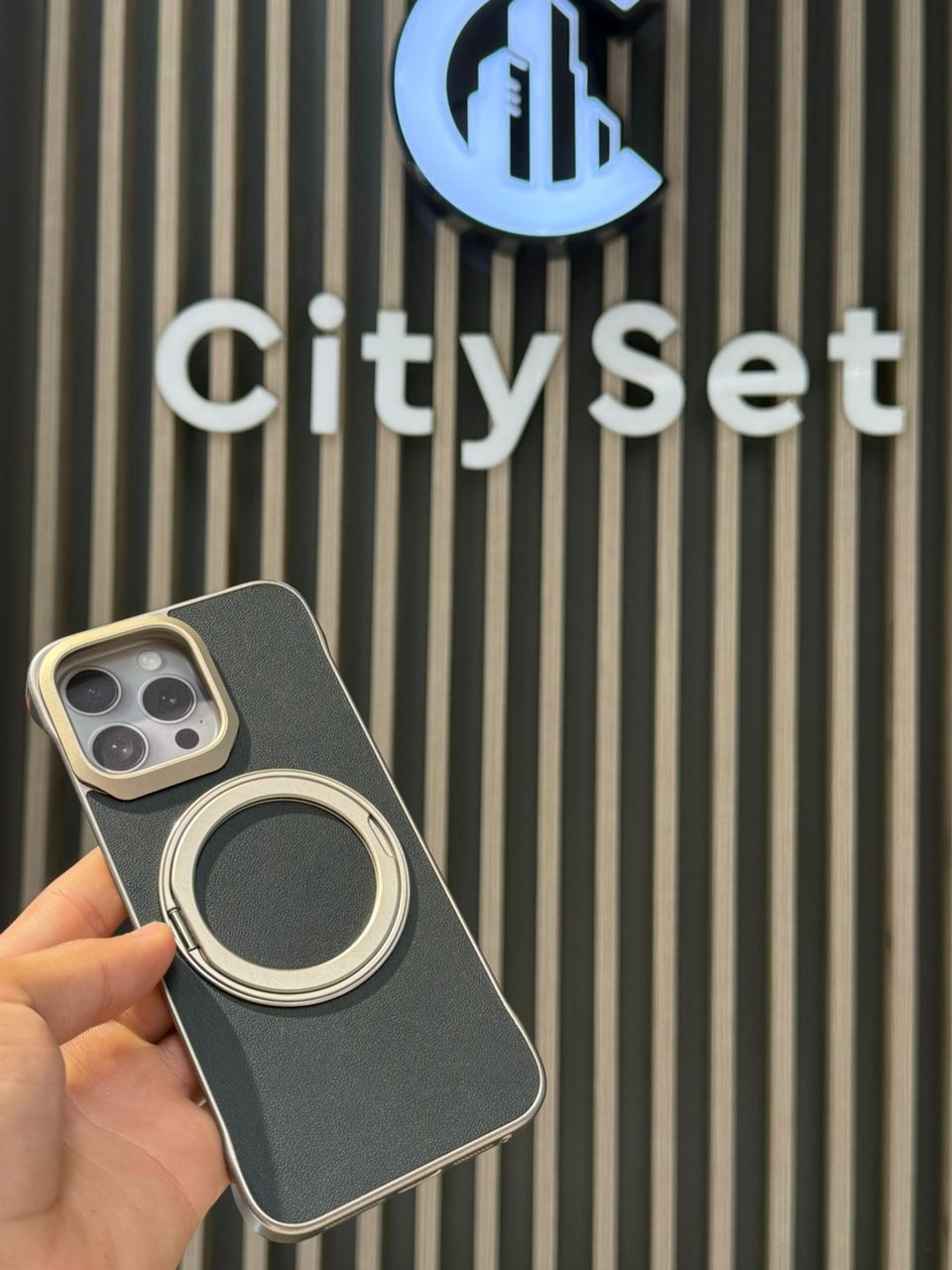 Чехол Iphone 16pro max